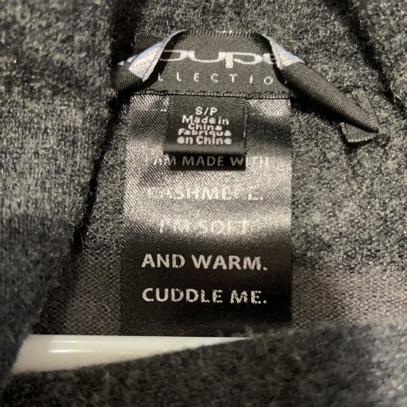 Gorgeous Coupe top size S. 7% Cashmere🥰🥰 - Picture 4 of 5